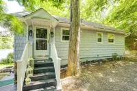 Lakefront Lusby Home w/ Fire Pit: 3 Mi to Beach! - Homestays