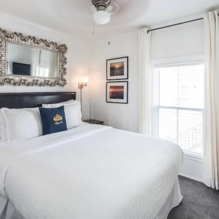 Queen Vic Guest House
