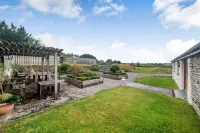 Warbrook Hotels in Holsworthy