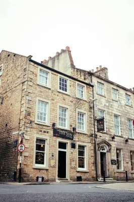 The Sun Hotel & Bar