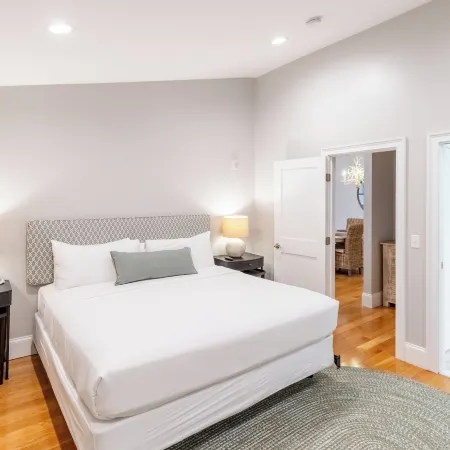 The Newport Lofts - 359 Thames Street