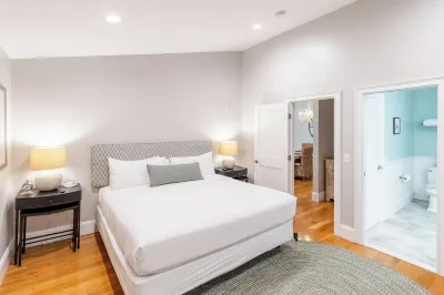 The Newport Lofts - 359 Thames Street Hotel a 