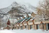 Waterton Glacier Suites - Parkplatz