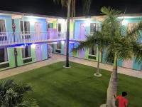 Tropical Inn & Suites, Downtown Clearwater Hotels in Clearwater