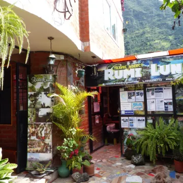 Hostal la Casa Amarilla City