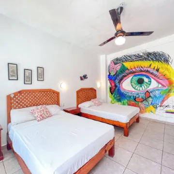 ITH Sayulita Amazing Surf Hostel