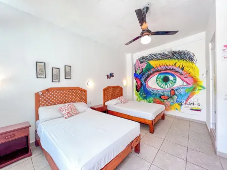 ITH Sayulita Amazing Surf Hostel