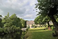 ルムーランドゥレステーニュ のホテル