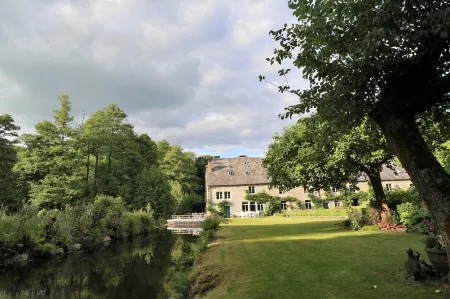 B&B le Moulin de Resteigne Отели в г. Сент-Юбер