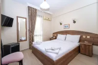 LİMON Otel FOÇA Hotels in Fevzi Çakmak