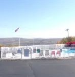 Longhouse Lodge Motel