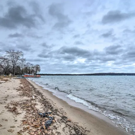 Centrally Located Traverse City Condo 1 Mi to Bay
