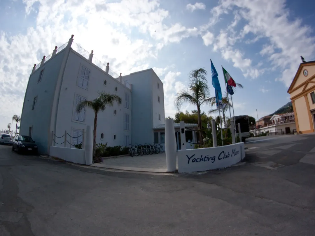 Yachting Club Mare - Sicilia