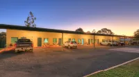 Motel Carnarvon - parkir