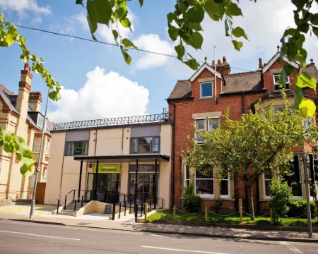 วายเอชเอแคมบริดจ์ โฮสเทล โรงแรมในเคมบริดจ์