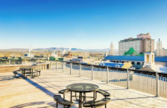 萊斯閣樓1048酒店