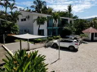 Minimalist Condo with a Beautiful New Design, Enclosed Patio, and Shared Community Pool