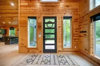 Rated Top 1% - Couples Enchanted Forest – Relax, Unwind, No Responsibilities!