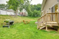 Glen Cove Vacation Rental < 1 Mi to Downtown!