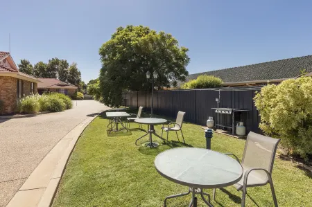 Best Western Ambassador Motor Inn  Apartments