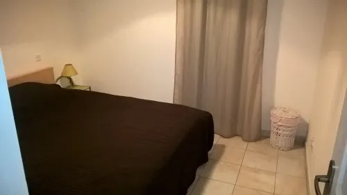 Beachside sea views, aircon, internet, modern, private parking