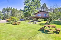 Simple Cranberry & Wine Farm Home w/ Fire Pit! - Homestays