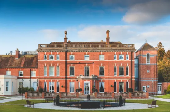 CBH Oakley Hall Hotel فنادق في 