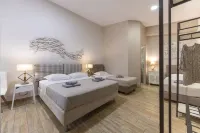 Comfort Stay Airport Studios - Free Shuttle from the Athens Airport - Parking