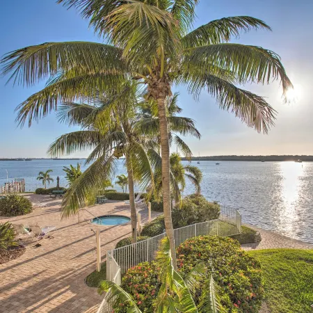 Premier St. Petersburg Unit: Best Views & Layout!