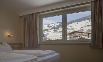 Aparthotel Dorfplatzl B&B