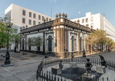 Six Hotel Guadalajara Degollado Hotels near Coppel