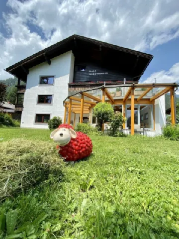 Apartments Hohenberger Mallnitz - Tauernbad Und Sauna im Winter Inklusive! Hotels in 