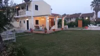 Amelia's Garden - Frühstück