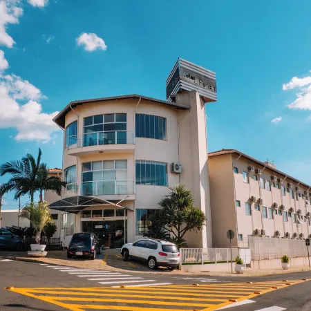 Ferian Plaza Hotel