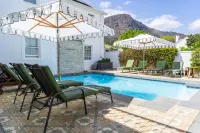 Le Petit Paris Hotels in Franschhoek