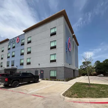 Studio 6 Dallas FairPark