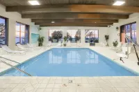 Baymont by Wyndham Janesville - Pools