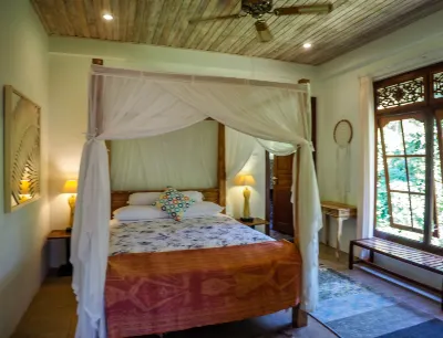 Devi's Place Tejakula Hotel berhampiran Pantai Bembeng