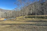 Emerald Gate Farm Cabin w/ on-Site Fishing Pond! - parking