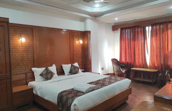 安巴里什大酒店