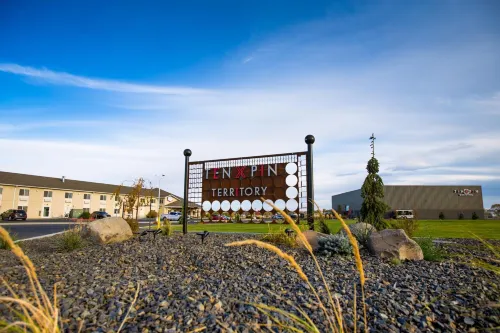 Ten Pin Inn & Suites Hotels in Grant County