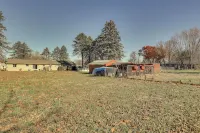Family-Friendly Home w/ Fire Pit ~ 10 Mi to Akron! - 3-Star