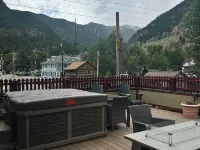 Clear Creek Inn Hotels in Georgetown