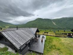 Cozy and family-friendly mountain cabin