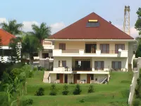 Puri Bernadi Guest House Hotels in Lembang