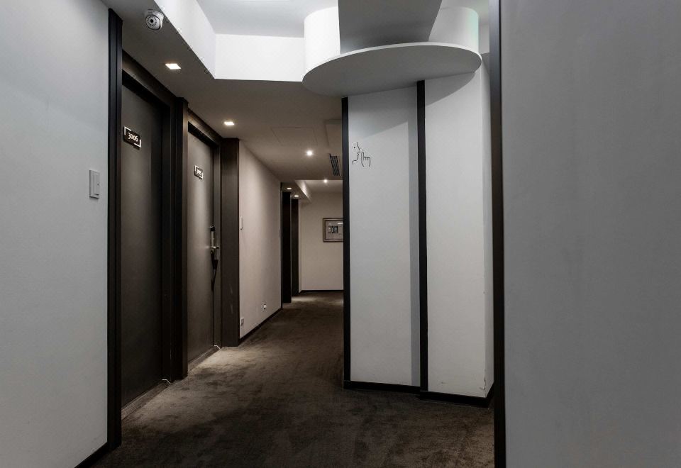 허브 호텔의 현대적인 외관