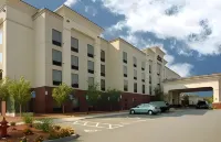Hampton Inn & Suites Manchester-Bedford