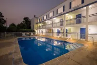 Days Inn by Wyndham Chattanooga/Hamilton Place - Uima-altaat