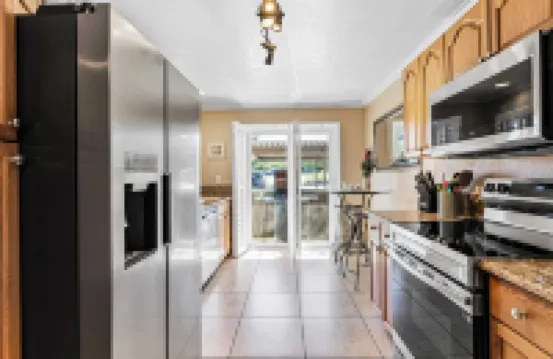 Close to Beach w Patio Resort Amenities the Point at Corniche by AvantStay STR16-0458