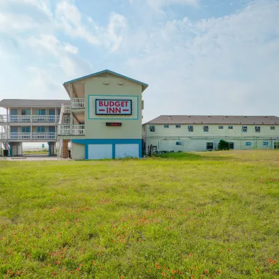 Budget Inn by OYO Corpus Christi Beach Hotels near Texas State Aquarium